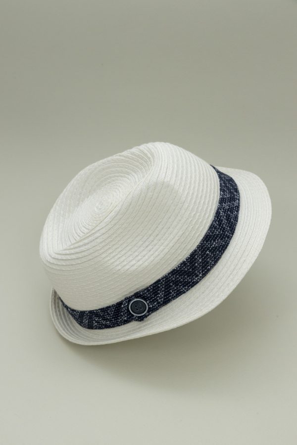 Καπέλο παιδικό λευκό με μπλε κορδέλα